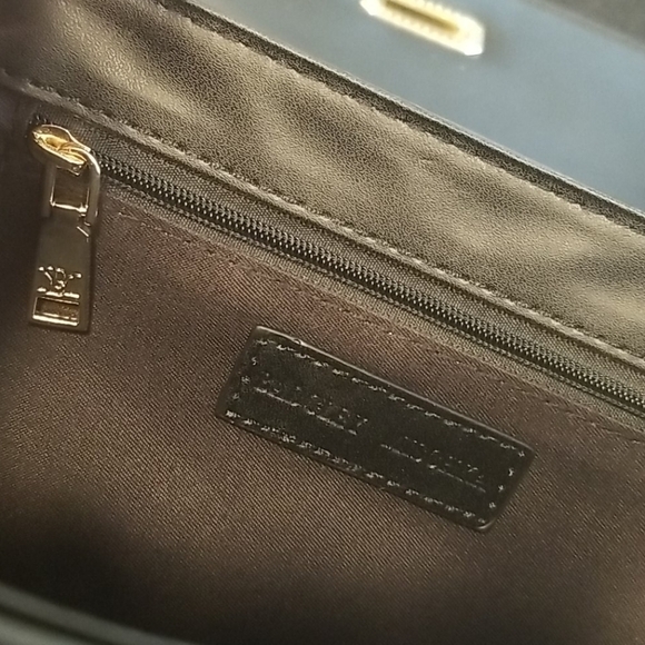 💕BADGLEY MISCHKA Studio Studed Quilted Crossbody - Picture 11 of 16